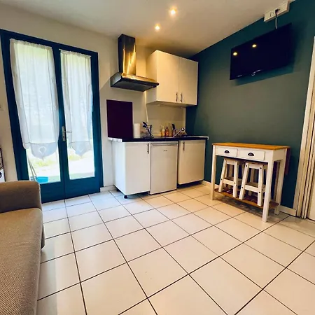 Petite Maison Cosy Le Gaucher *